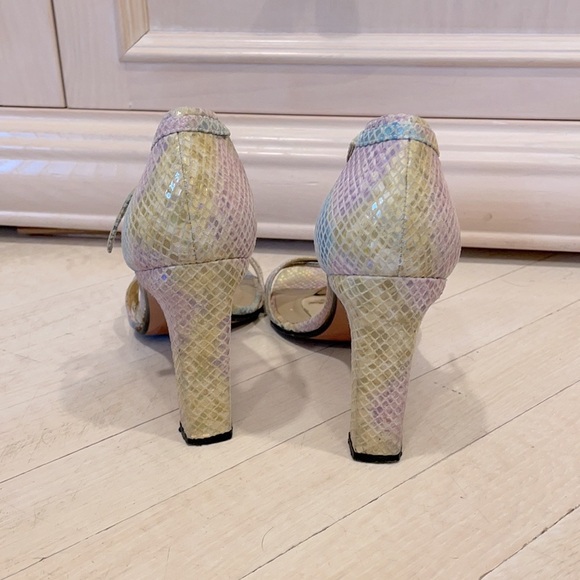 Stuart Weitzman multicolor faux snakeskin heel - Picture 3 of 5